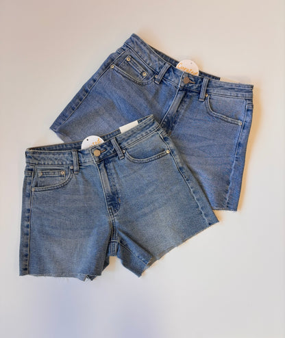 90's Cut Off Shorts